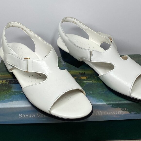 NWOT Vintage Women's SAS Suntimer Leather Shoes Size 8S - Picture 1 of 15